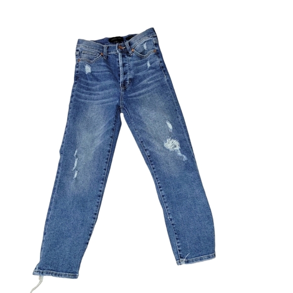 Kendall & Kylie Denim - KENDALL+KYLIE The icon high rise straight jeans